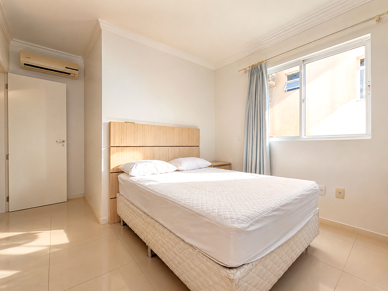 Vacation Rental 3 Suites in Meia Praia Itapema