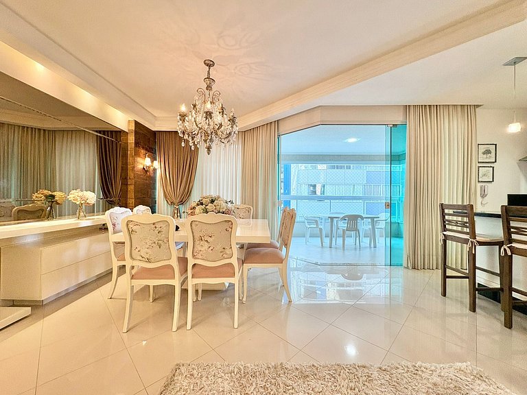 3-Suite Vacation Rental in Meia Praia Itapema