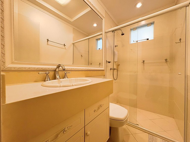 Alquiler Vacacional 3 Suites en Meia Praia Itapema Vista Mar